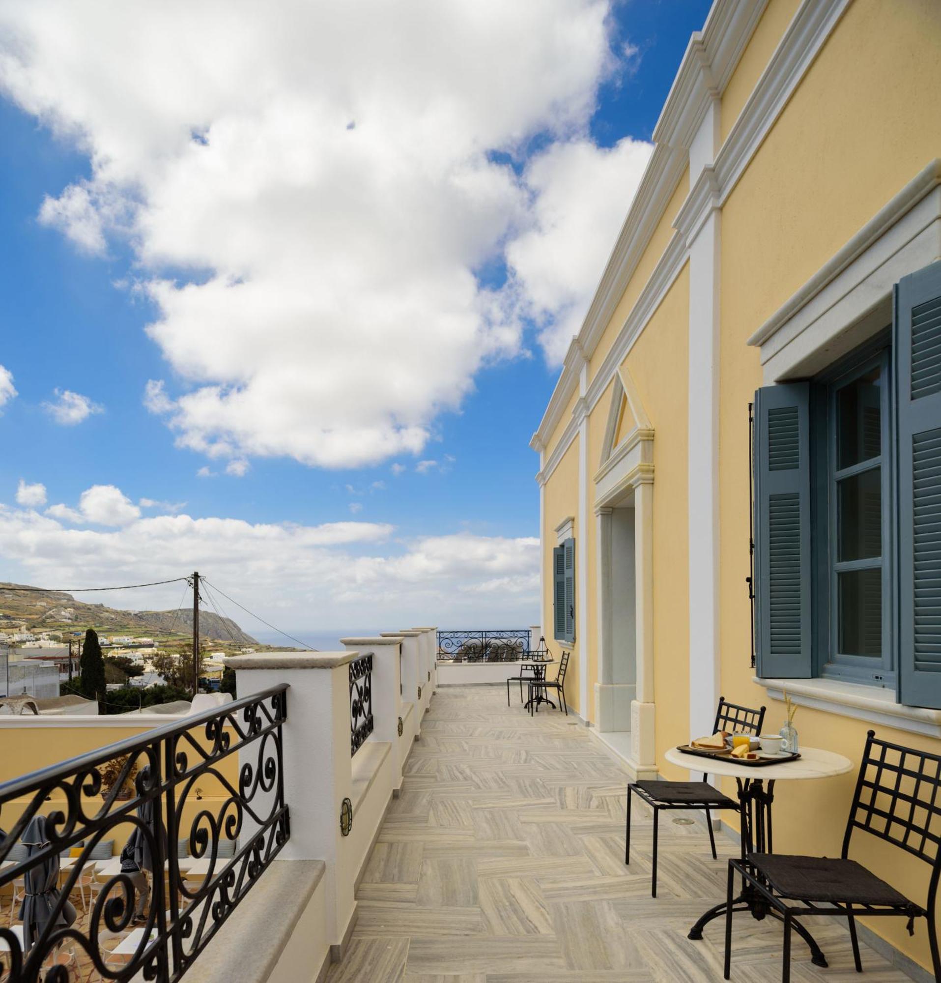 Отель Ikio Concept Santorini Пиргос Экстерьер фото