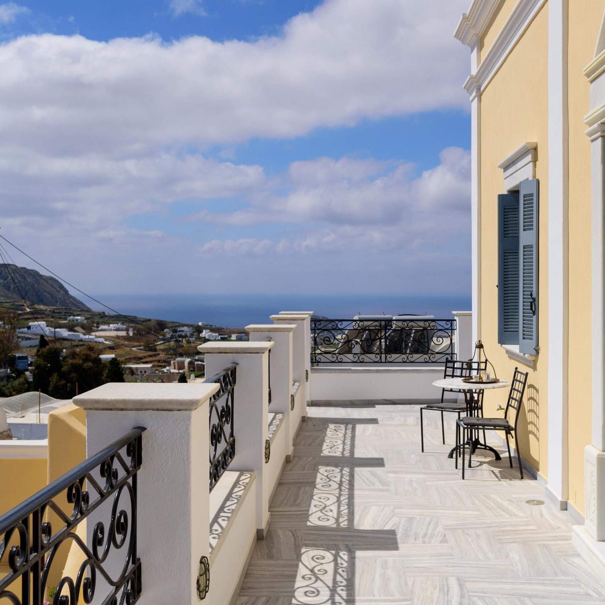 Отель Ikio Concept Santorini Пиргос Экстерьер фото