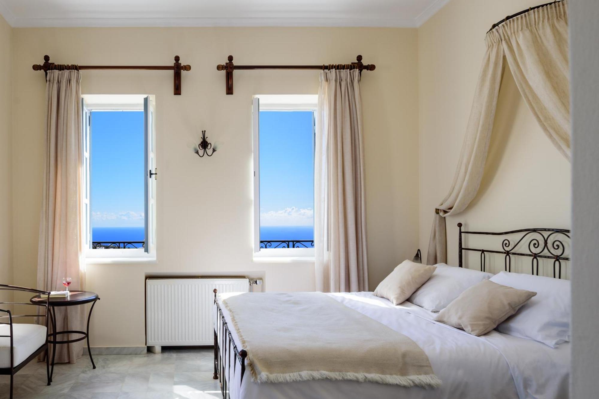 Отель Ikio Concept Santorini Пиргос Экстерьер фото