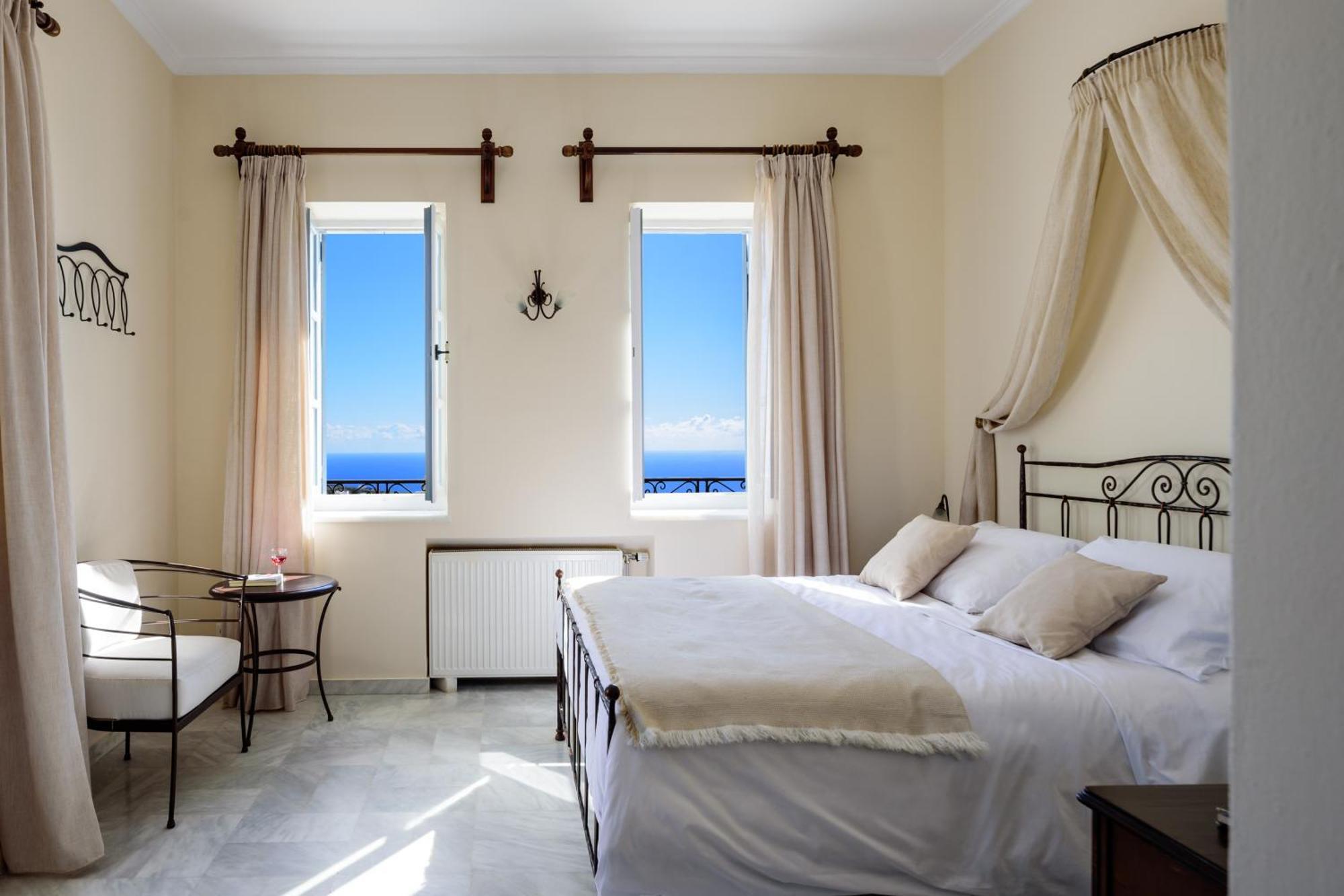 Отель Ikio Concept Santorini Пиргос Экстерьер фото