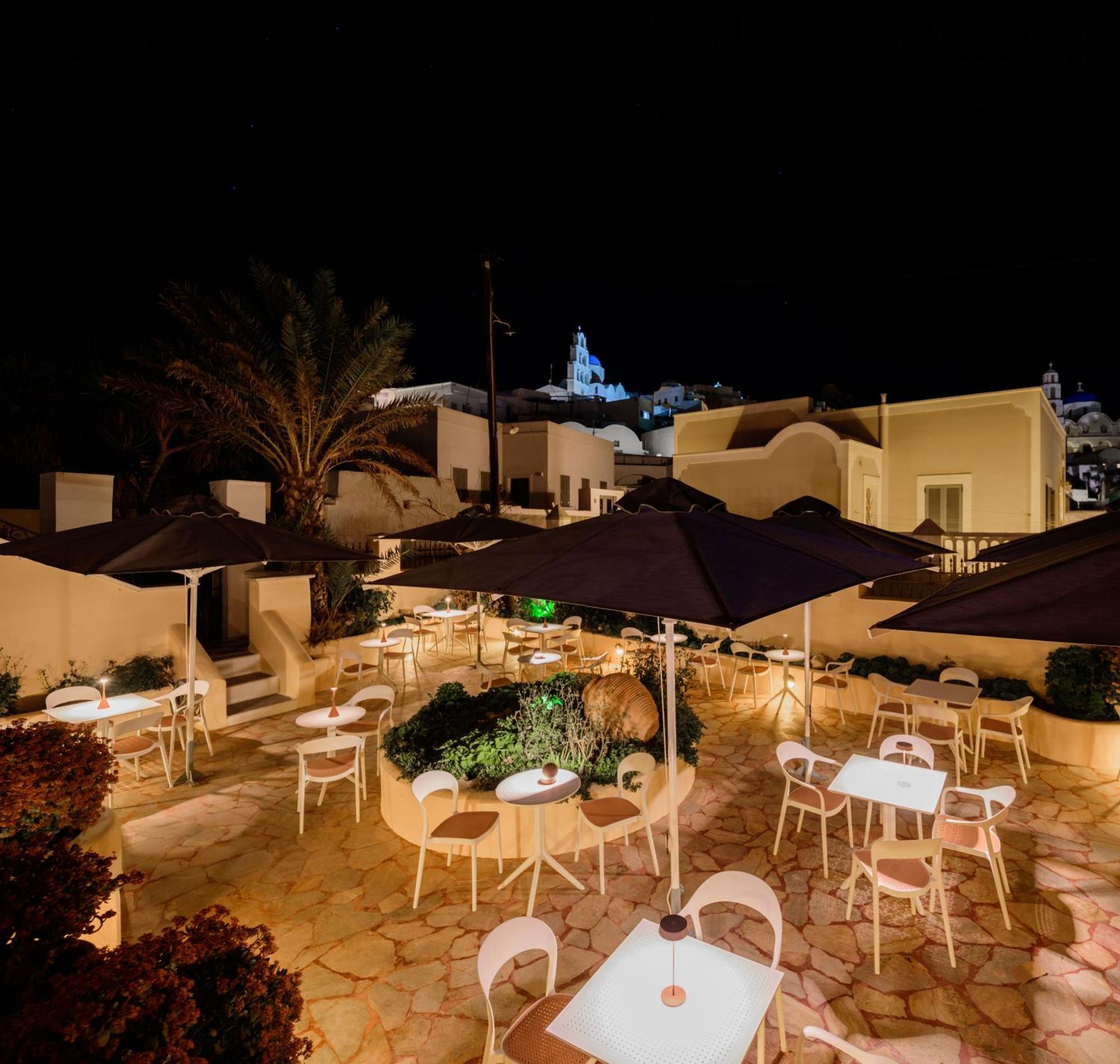 Отель Ikio Concept Santorini Пиргос Экстерьер фото